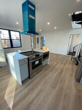 178 Hancock St, Unit Rear in Everett, MA - Building Photo - Building Photo