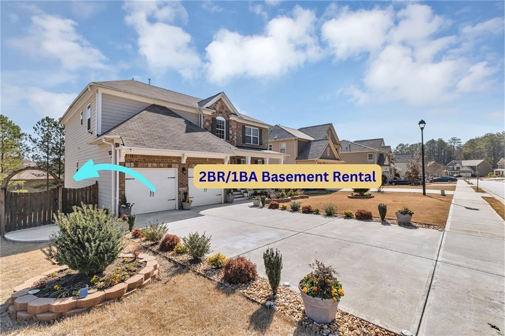 7194 Demeter Dr in Atlanta, GA - Building Photo