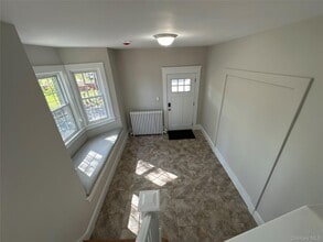 1109 Pulaski Rd in East Northport, NY - Building Photo - Building Photo