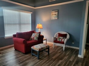 16527 Lewis Scott Rd in Jamaica Beach, TX - Building Photo - Building Photo