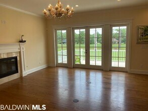 205 S Tee Dr in Fairhope, AL - Foto de edificio - Building Photo