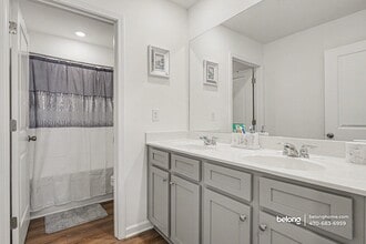 2468 Lennox Rd SE in Conyers, GA - Building Photo - Building Photo