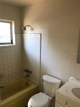 1300 Fountainhead Dr in Deltona, FL - Building Photo - Building Photo