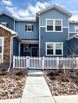 5321 Mountain Vista Hts in Colorado Springs, CO - Building Photo
