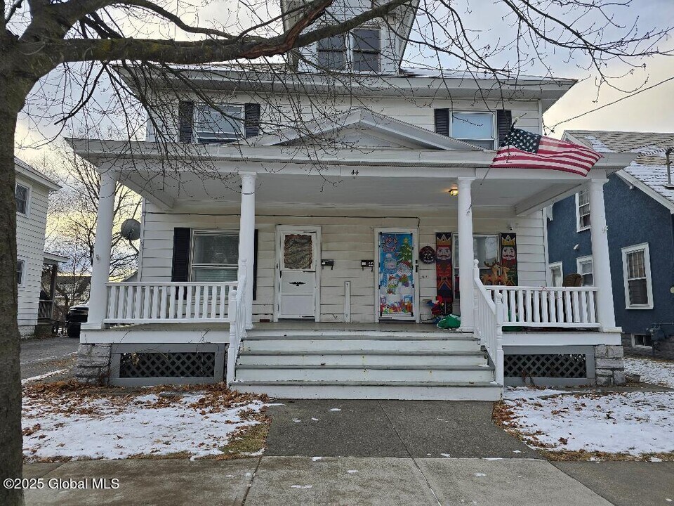 44 Sagamore St-Unit -1 in Glens Falls, NY - Building Photo