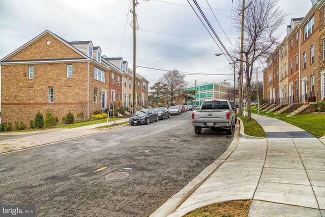 property at 3437 10th Pl SE