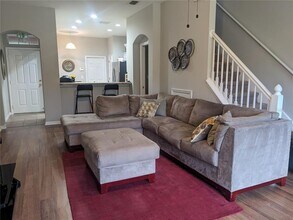 10005 Tranquility Way in Tampa, FL - Building Photo - Building Photo