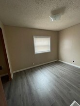 102 Benner Ln in Acton, MT - Foto de edificio - Building Photo