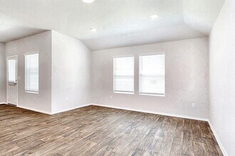 5901 Xene Dr in Austin, TX - Building Photo - Building Photo