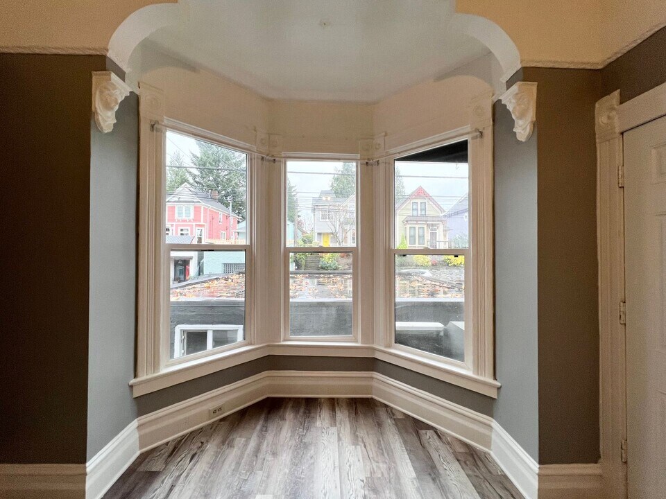 3138 SE Belmont St in Portland, OR - Building Photo