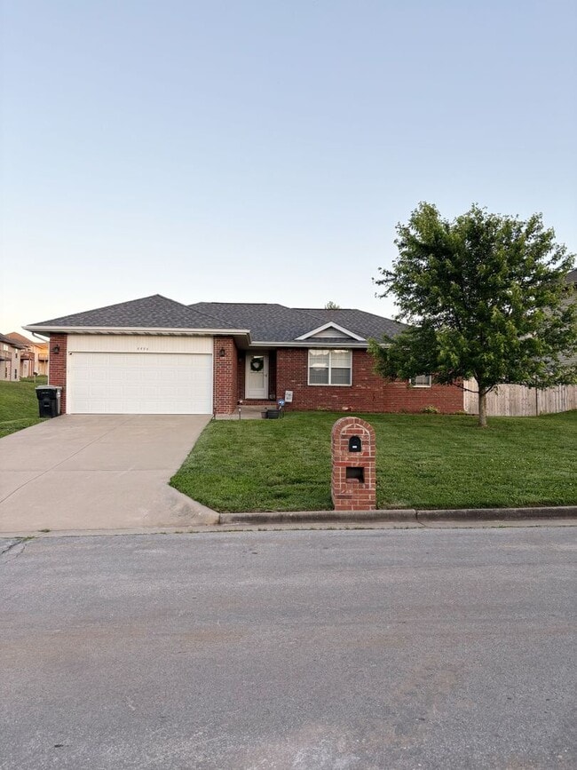 property at 4444 N Farm Rd 157