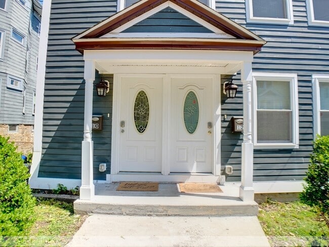 property at 12 Rockledge St