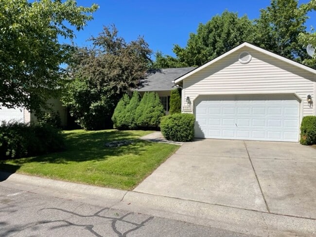 2521 W Chaumont Ln in Coeur d'Alene, ID - Building Photo - Building Photo