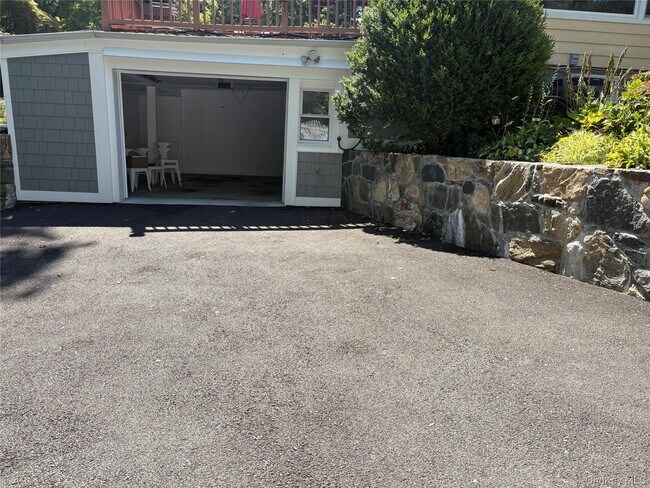193 Chappaqua Rd in Briarcliff Manor, NY - Building Photo - Building Photo