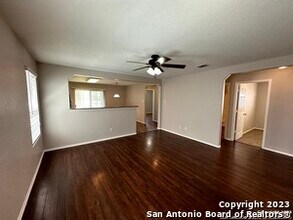 12206 Mountain Pine in San Antonio, TX - Building Photo - Building Photo