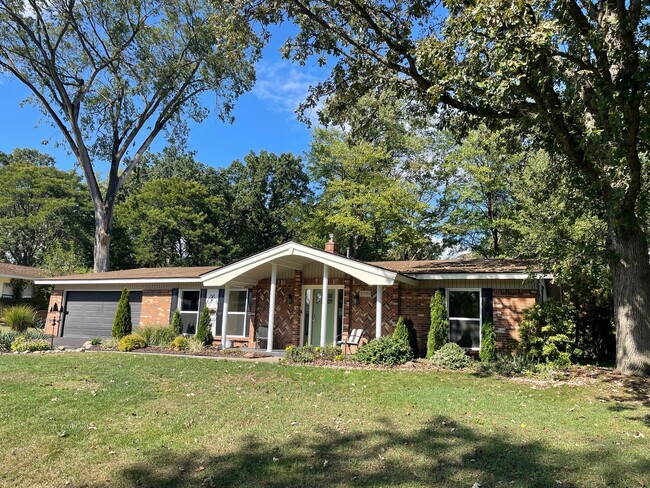 property at 8981 Devon Dr