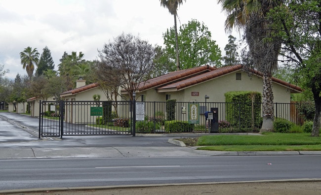 Palm Mission Estates Rental Community in Fresno, CA - Building Photo - Building Photo