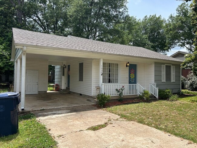 property at 1030 Sycamore St