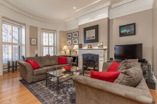 439 Shawmut Ave in Boston, MA - Building Photo