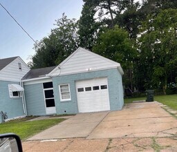 1382 E Bayview Blvd in Norfolk, VA - Building Photo - Building Photo