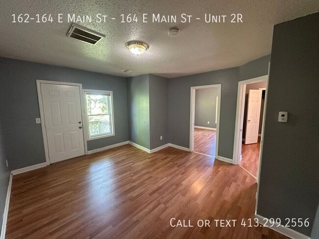 162-164 E Main St in Chicopee, MA - Building Photo - Building Photo