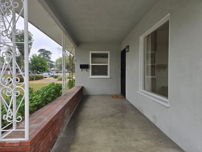 4820 Granada Ave in Riverside, CA - Building Photo - Building Photo