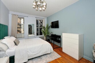 165 E 89th St in New York, NY - Building Photo - Building Photo