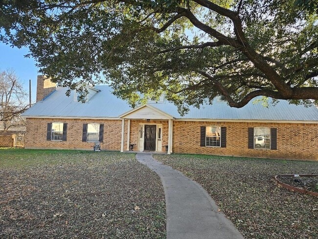 property at 710 N Avenue C