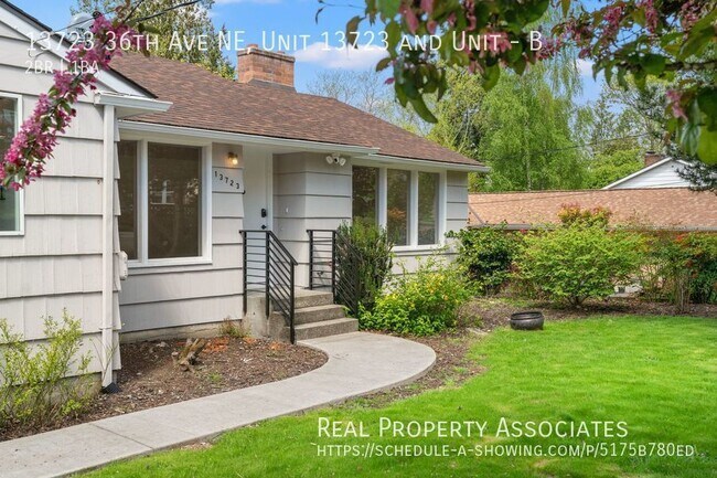 13723 36th Ave NE in Seattle, WA - Building Photo - Building Photo