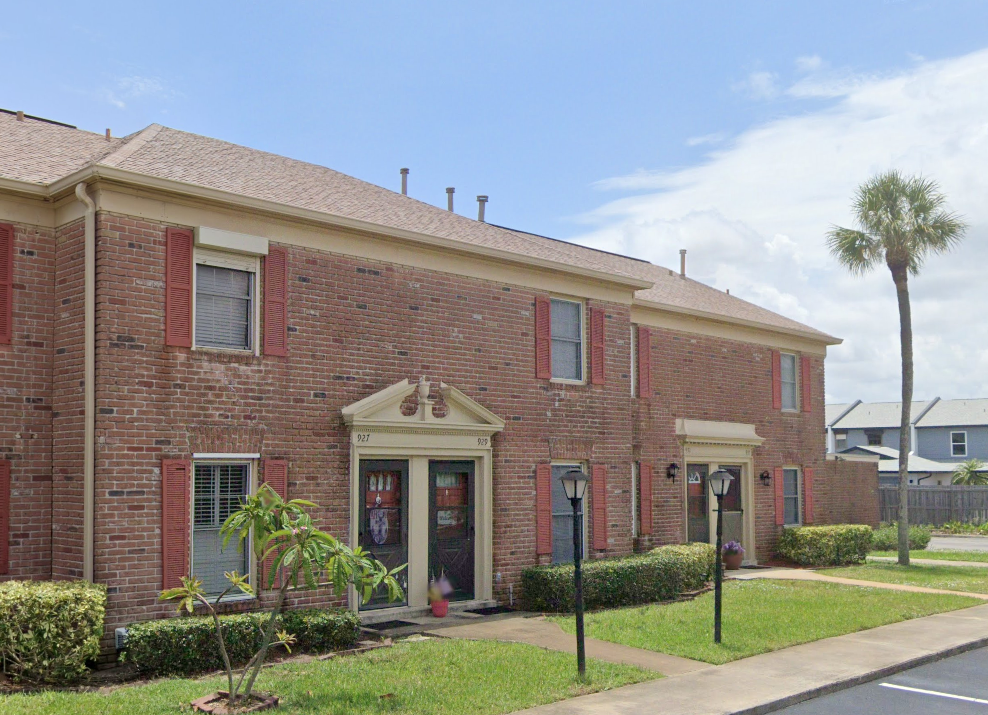 Jamestown Condominiums in Indian Harbour Beach, FL - Building Photo