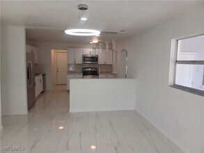 2627 St Charles St in Ft. Myers, FL - Building Photo - Building Photo