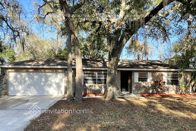 property at 100 Laguna Ct