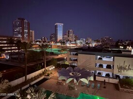 207 W Clarendon Ave in Phoenix, AZ - Building Photo
