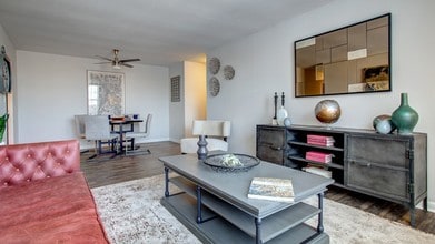 Arrive North Shore in Highwood, IL - Building Photo - Building Photo