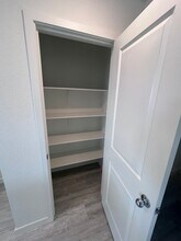 8049 Whippersnapper Wy in Roseville, CA - Building Photo - Building Photo