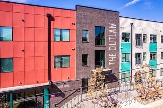 3000 Duval St, Unit 302 in Austin, TX - Building Photo - Building Photo