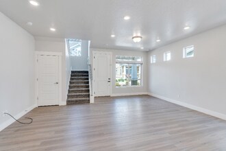 39 Baker Spg Cv in Saratoga Springs, UT - Building Photo - Building Photo