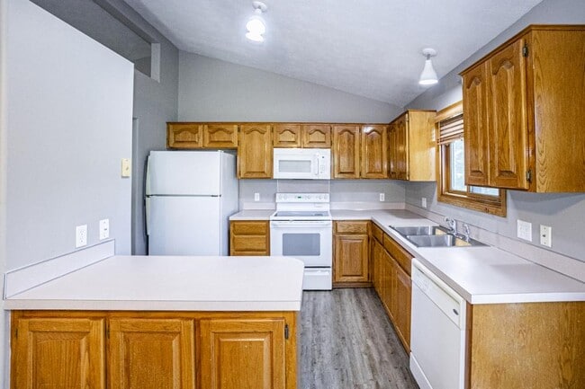 15355 Papio St in Omaha, NE - Building Photo - Building Photo