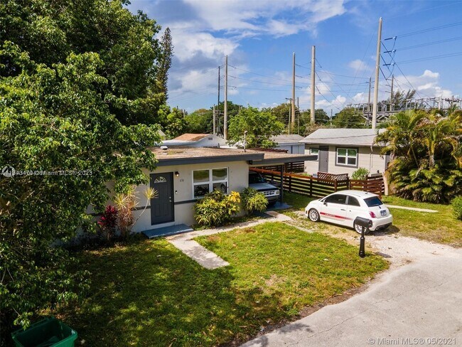 438 NW 93rd St-Unit -438 in Miami, FL - Building Photo - Building Photo