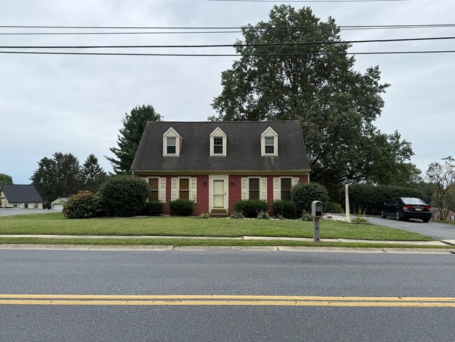 378 Delp Rd in Lancaster, PA - Building Photo - Building Photo