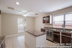 15214 Fall Ridge Dr in San Antonio, TX - Building Photo - Building Photo