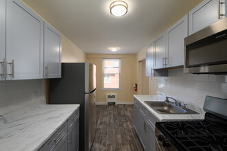 Long Lane Apartments in Upper Darby, PA - Building Photo - Interior Photo