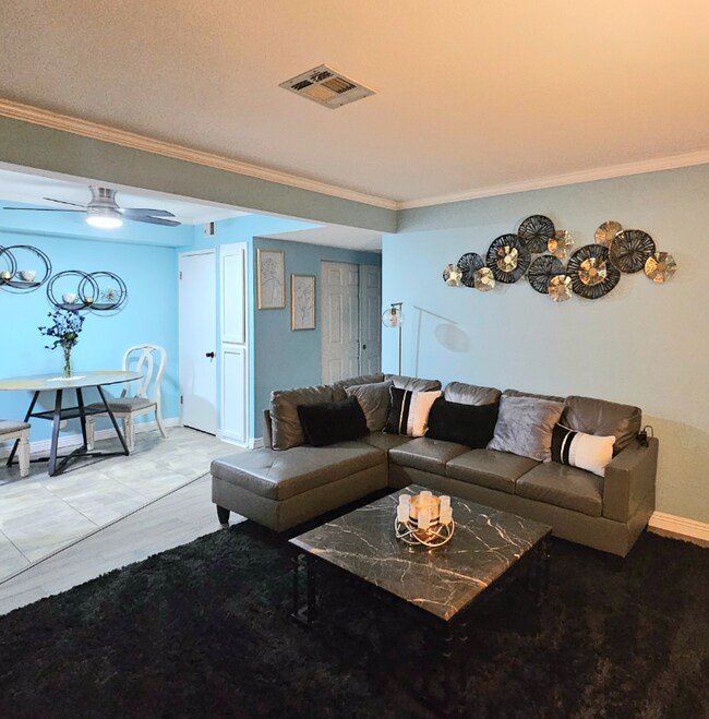 1701 E Katie Ave in Las Vegas, NV - Building Photo - Building Photo