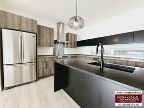 16112 99 Av NW in Edmonton, AB - Building Photo - Building Photo