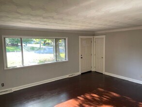 2229 S Pickwick Ave in Springfield, MO - Building Photo - Building Photo