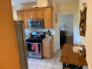 1081 Broadway, Unit 1 in Somerville, MA - Building Photo - Building Photo