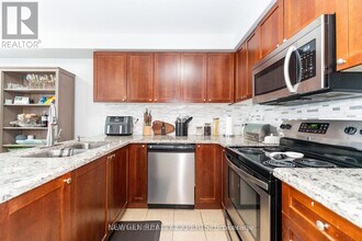 89 Seed House Ln in Halton Hills, ON - Building Photo - Building Photo