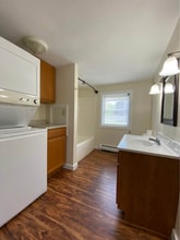 49 Barnes Rd in Windham, ME - Building Photo - Building Photo