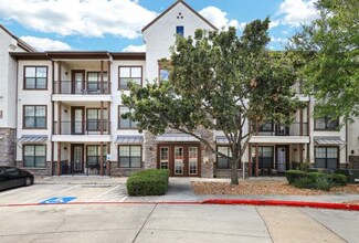 923 Vance Jackson Rd in San Antonio, TX - Building Photo - Building Photo