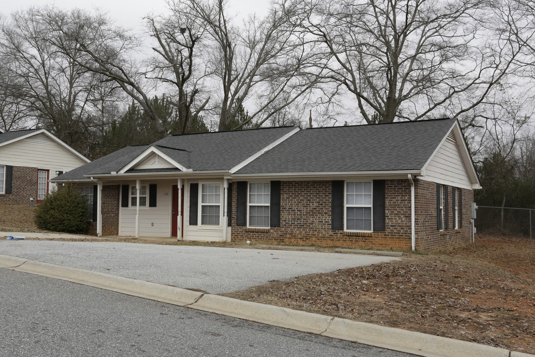 Rocky Creek Village in Anderson, SC - Building Photo